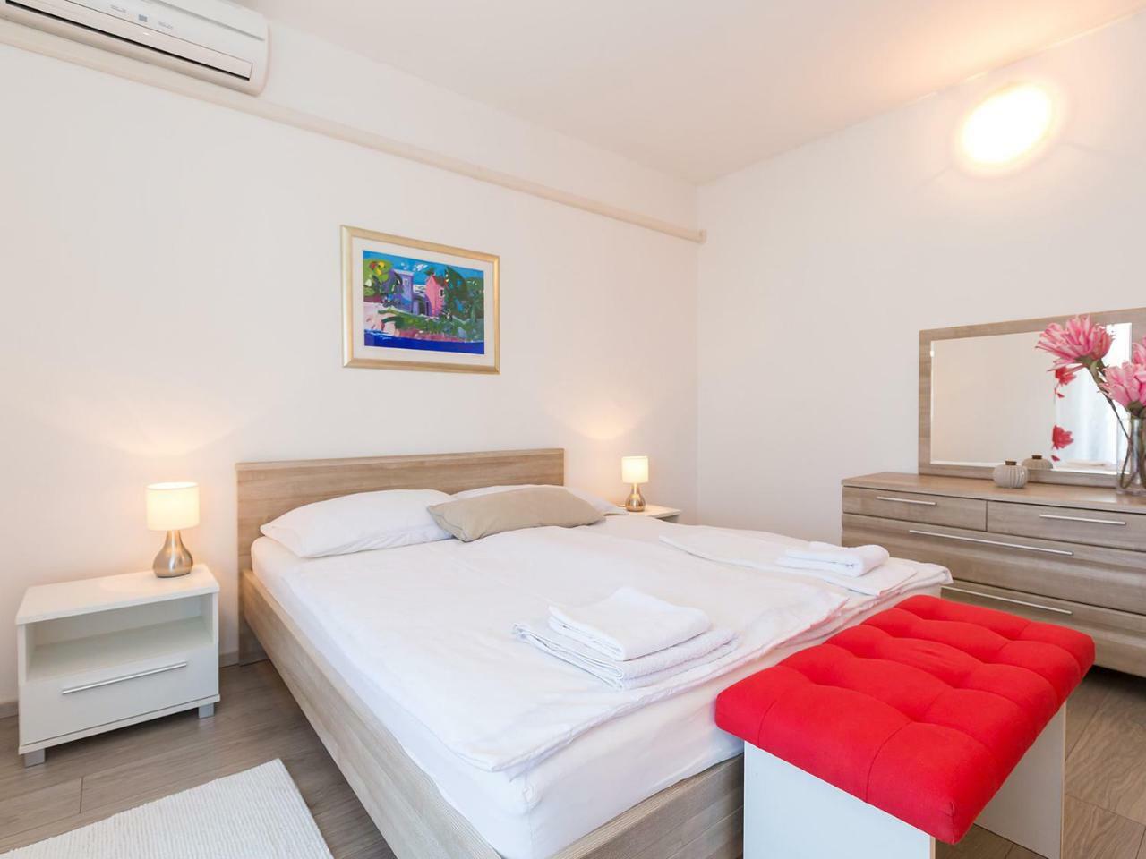 Ulika Rooms & Apartments Porec Exterior photo